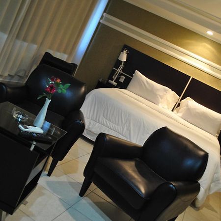 Pinheiro Palace Hotel ริโอ บรันโก ภายนอก รูปภาพ