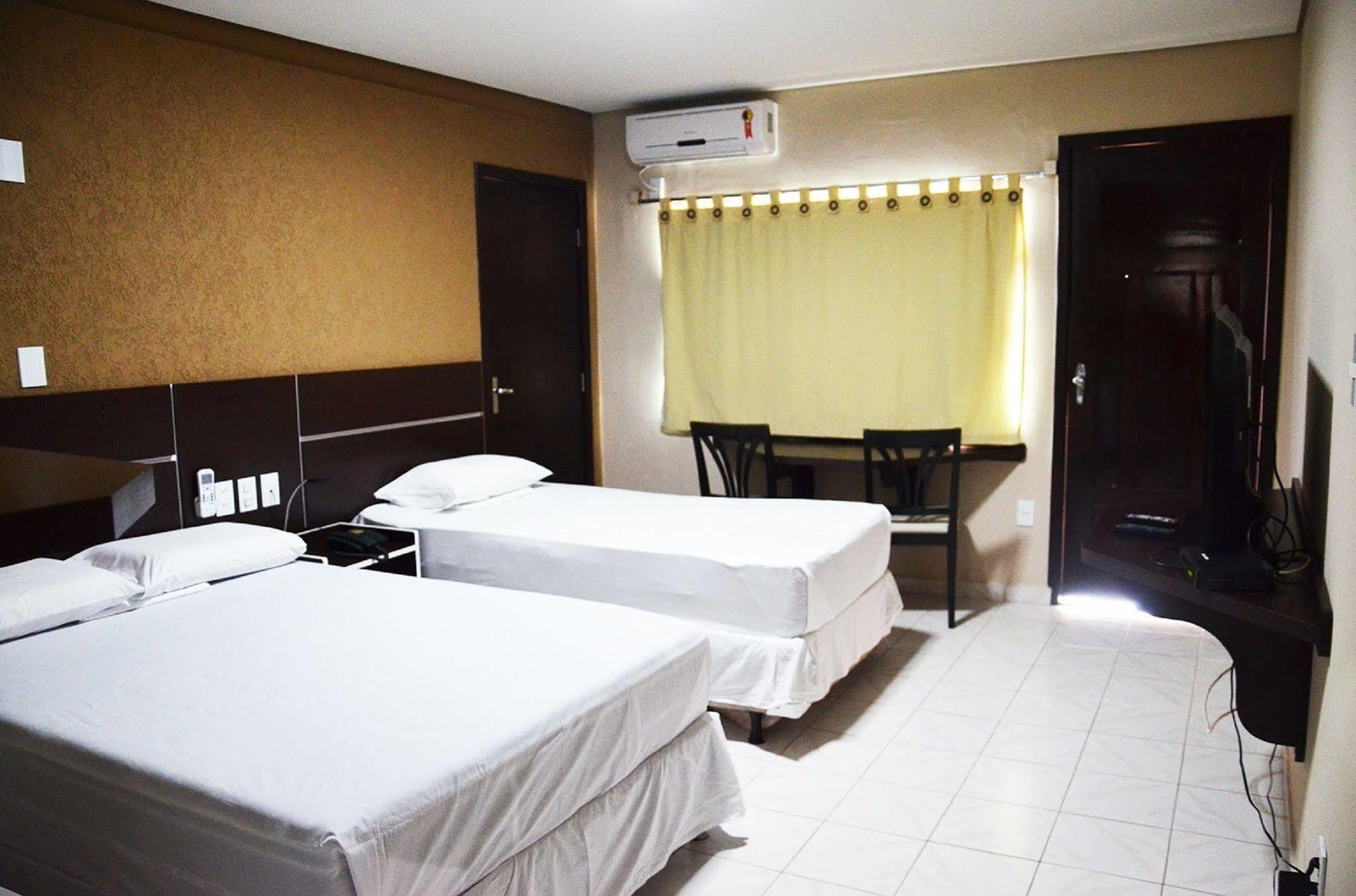 Pinheiro Palace Hotel ริโอ บรันโก ภายนอก รูปภาพ